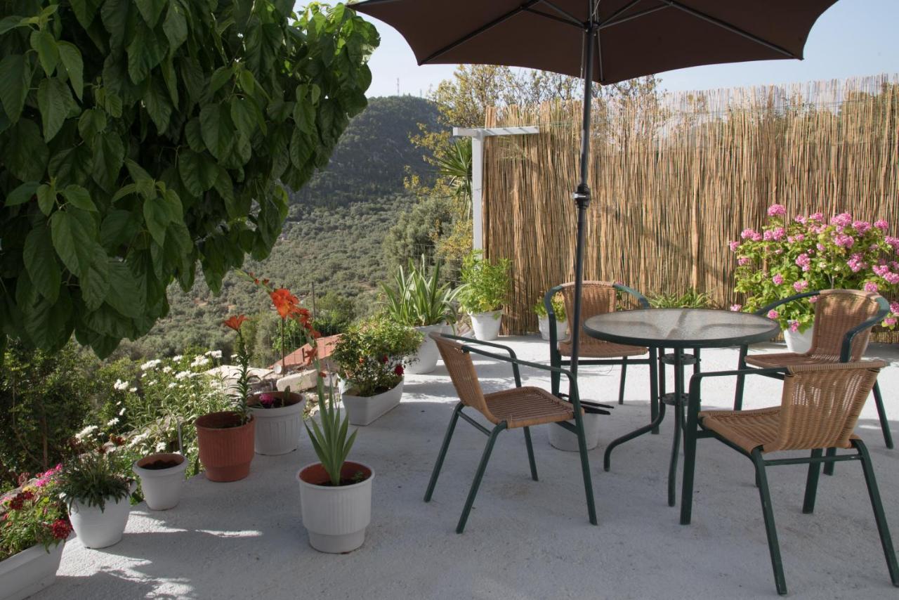 Sette Isole Countryside Apartment Athanion Exterior photo