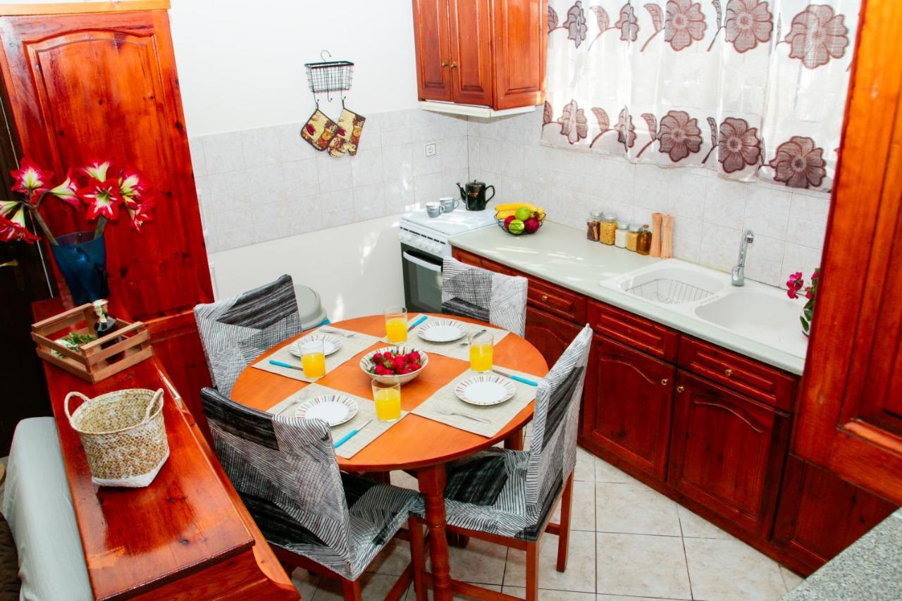 Sette Isole Countryside Apartment Athanion Exterior photo